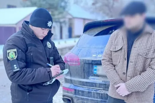 Світлина: Поліція Харківської області, фейсбук На водія склали адміністративний протокол за фактом небезпечного маневрування в центрі міста Берестин на порталі Gromada Group