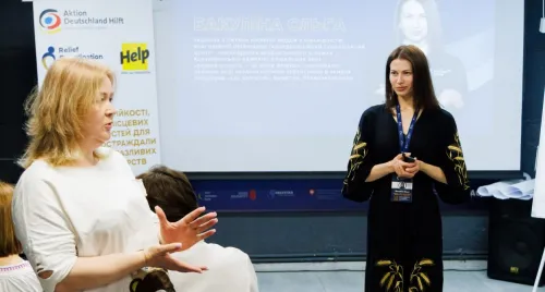 Захід пройшов у межах Національного тижня безбар’єрності. До нього долучилися представники структурних підрозділів Харківської ОВА, районних військових адміністрацій та КП «Ветеранський простір «Пліч-о-пліч» Харківської обласної ради.