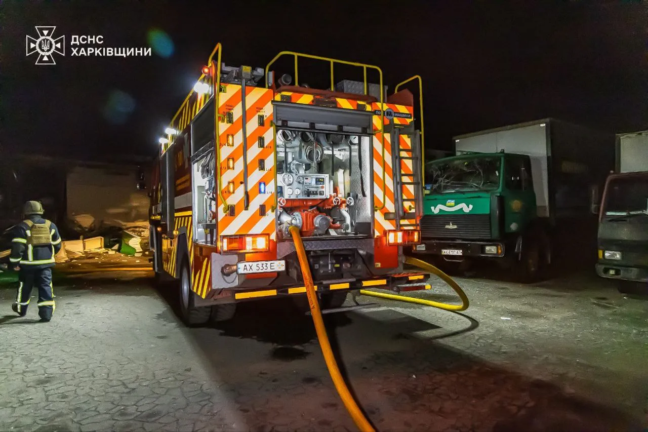 Фото: ДСНС Село у Слобожанській громаді потрапило під обстріл ворожих безпілотників на порталі Gromada Group