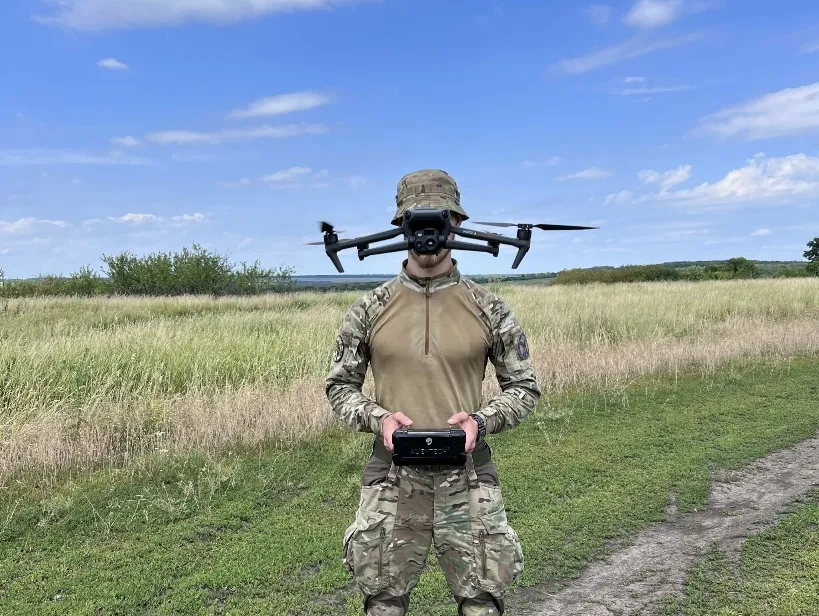 «Мій протез уже пройшов 200 тисяч кроків»: як захисник після подвійної ампутації повернувся до активного життя. Історія Олександра Голіцина. на порталі Gromada Group