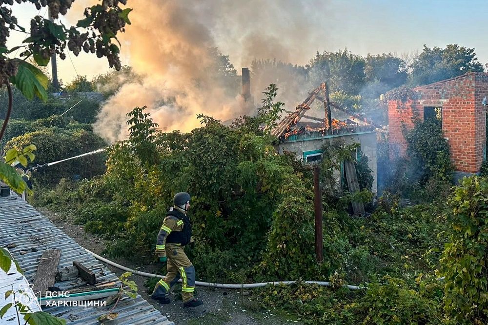 За минулу добу ворог обстріляв 11 населених пунктів Харківщини - фото 4