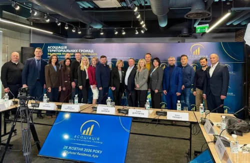 У першому засіданні Асоціації територіальних громад взяла участь  краснокутський селищний голова Ірина Карабут на порталі Gromada Group