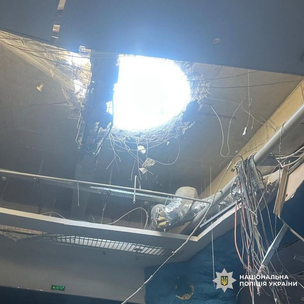 Минулої доби окупанти здійснили масове вбивство жителів міста Ізюм, ним скоєні і інші воєнні злочини - фото 8