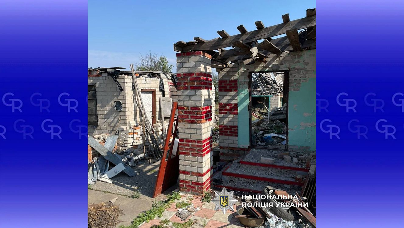 Фото ілюстративне / джерело: Національна поліція України У Борщовій від удару російського FPV-дрону постраждав чоловік, пошкоджено будинок на порталі Gromada Group