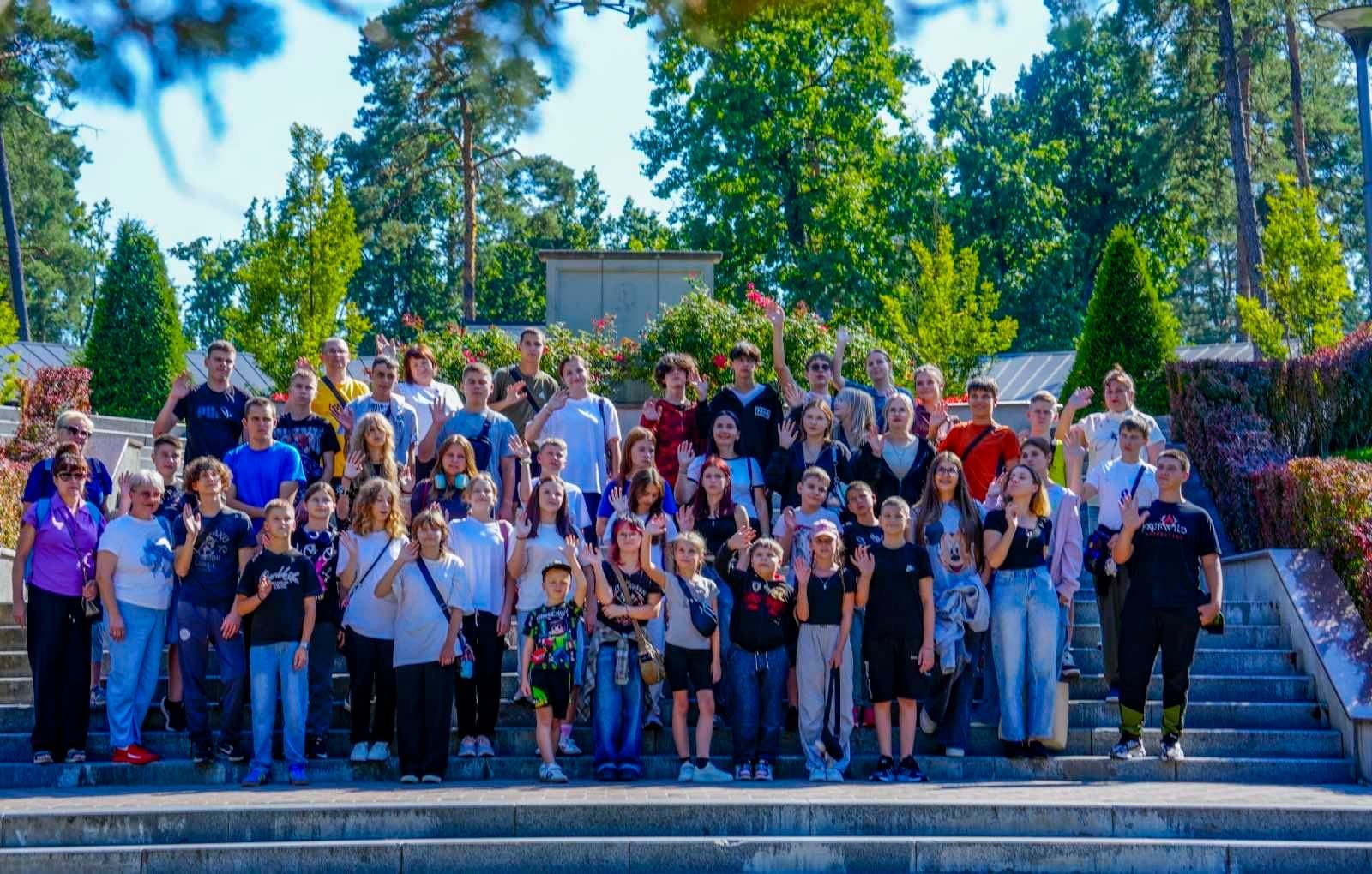 Фото: Відділ освіти Липецької сільської ради Дзвінкий сміх чи матюки? Як діти з Липецької громади їздили до Бучі на порталі Gromada Group
