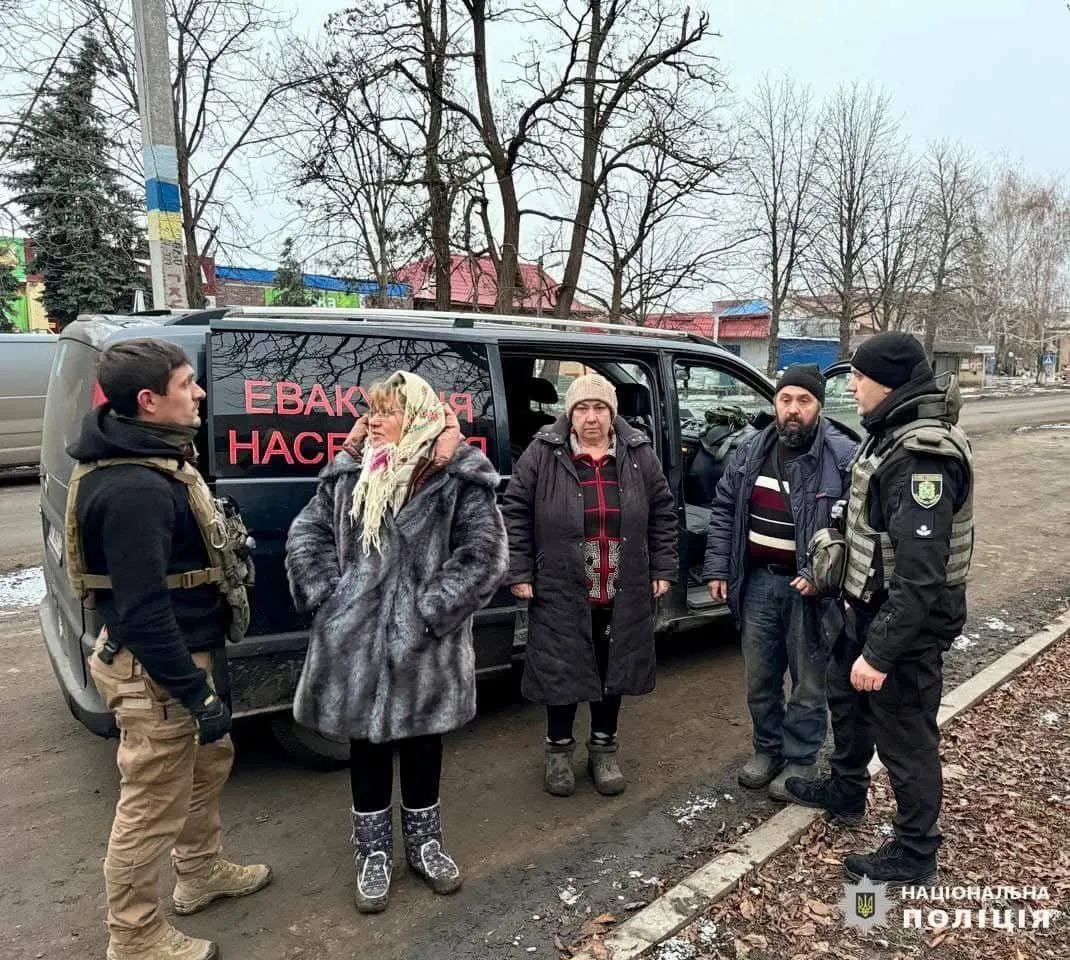 Жителі покидають село Богуславка Ізюмського району. Евакуація триває на порталі Gromada Group