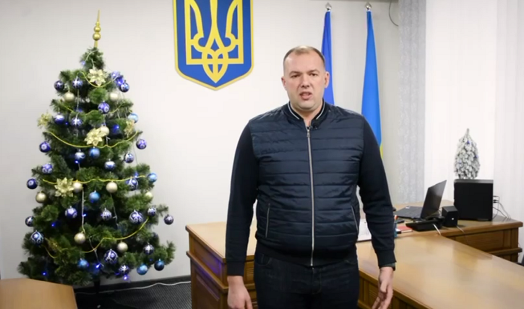 З Новим роком вітає Балаклійська МВА Балаклійська громада вистояла і продовжує боротися. Пам'ятаємо всіх, хто віддав життя за Україну, дякуємо захисникам і захисницям, волонтерам, лікарям, енергетикам, комунальникам та кожному, хто невтомно працює на своєму місці.
